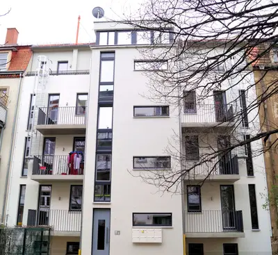 Fenster Referenz 83